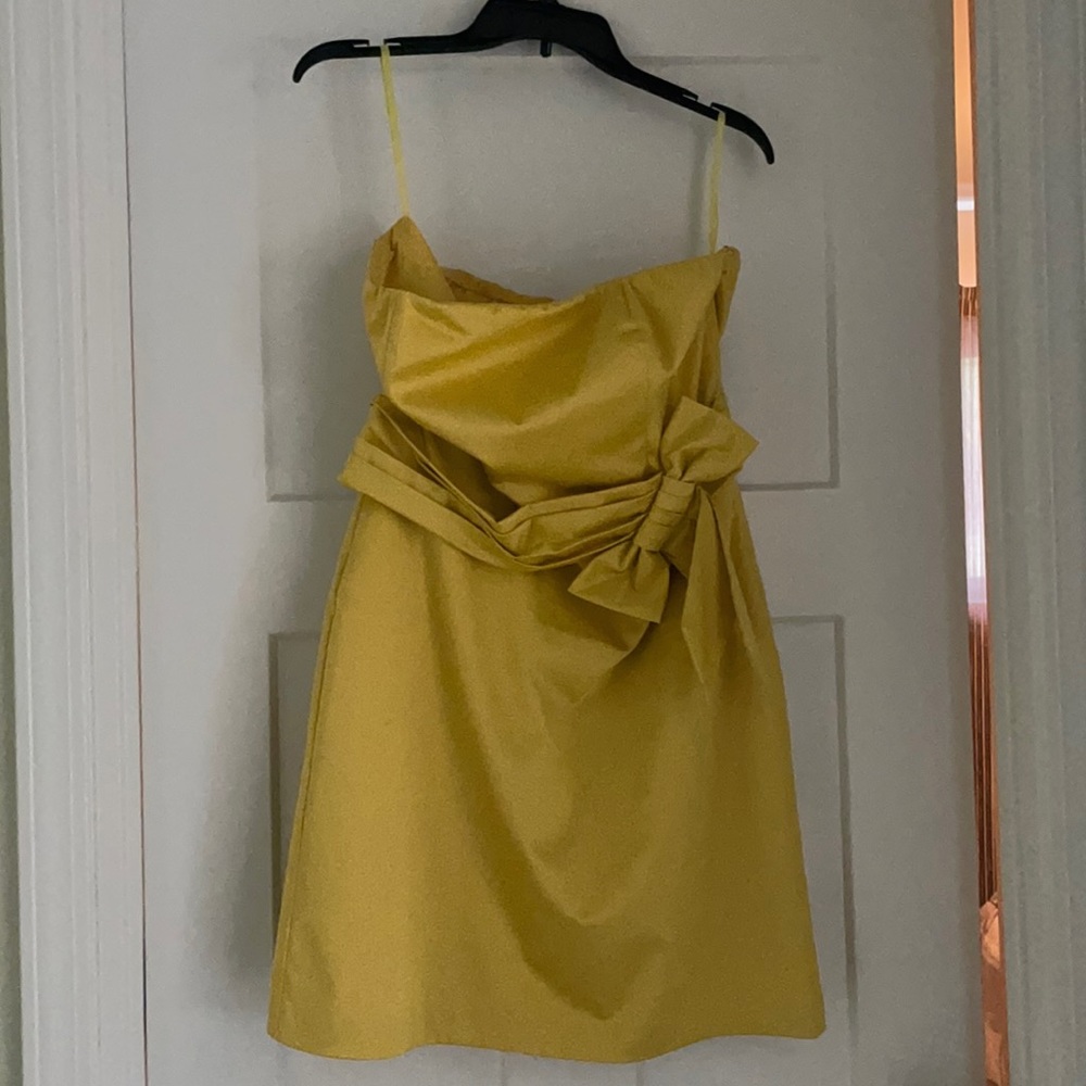 Strapless Vibrant summer mid length dress